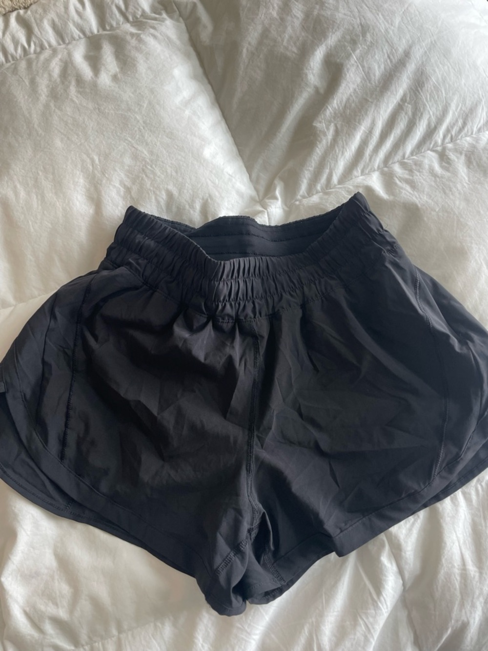 Lululemon Track that high rise short 3inch inseam